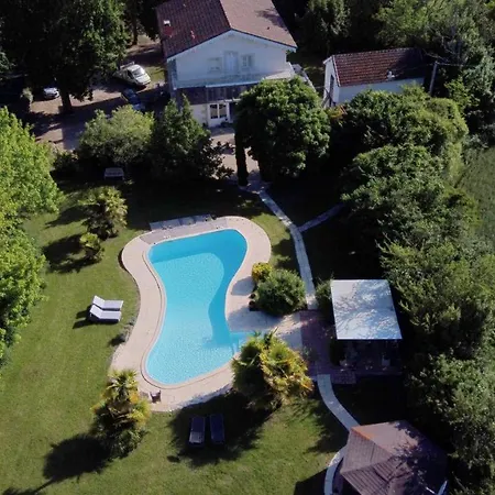 Maison De Village -8 Pers- Piscine Chauffee & Cuisine D'ete En Gascogne * Mezin