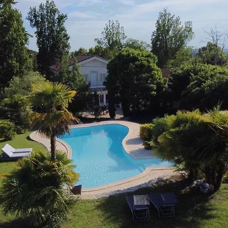 Maison De Village -8 Pers- Piscine Chauffee & Cuisine D'ete En Gascogne